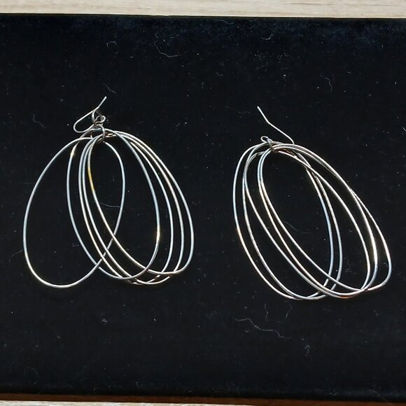 Large Silver Tone Oval Multi Hoop Metal Earrings Vintage Jewelry #92 - Picture 3 of 7
